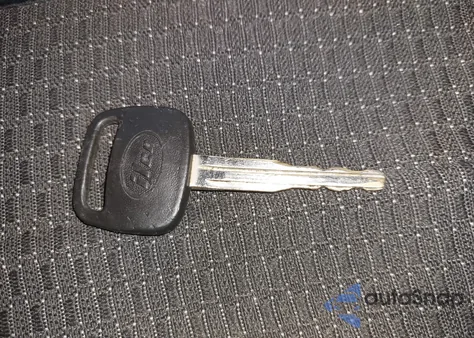 2004 Toyota Highlander V6 z USA, uszkodzony, nr VIN JTEDP21A040019228